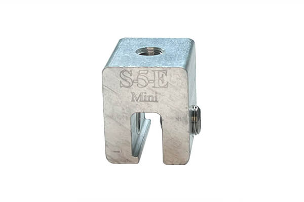 S-5! E-Mini Stehfalzklemme Seitenansicht mit Madenschraube