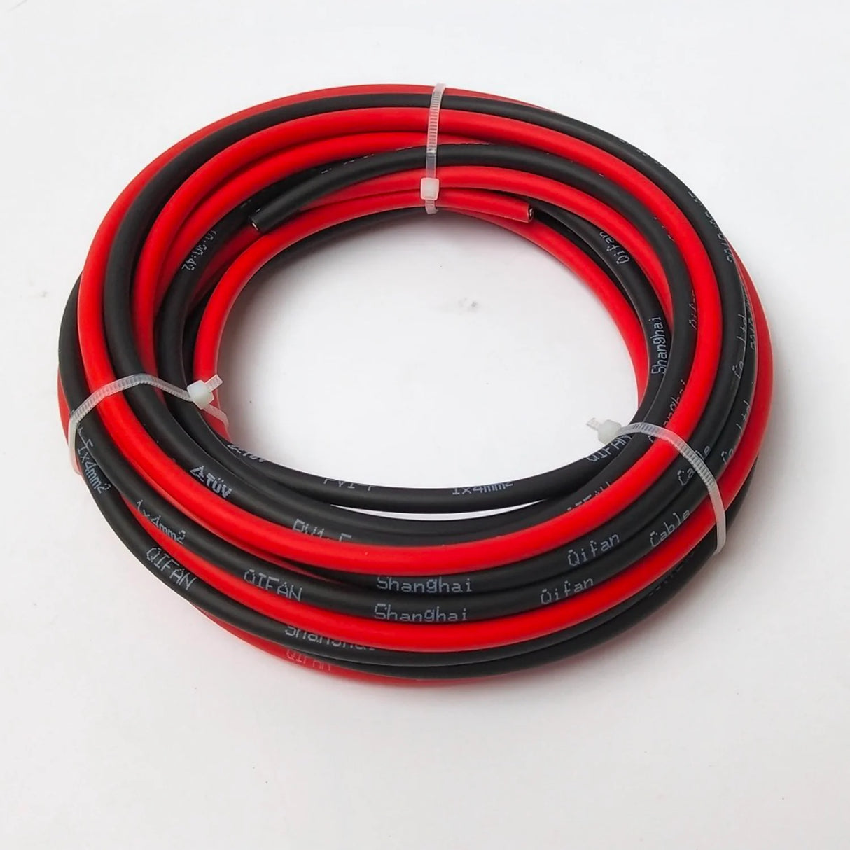 Solar Power Kabel 4/6mm2 
12/10AWG Kabel Photovoltaik 
TÜV 
Kabel für PV Paneel 
Rot Schwarz PVC Double Layer - SmartHome-Energy