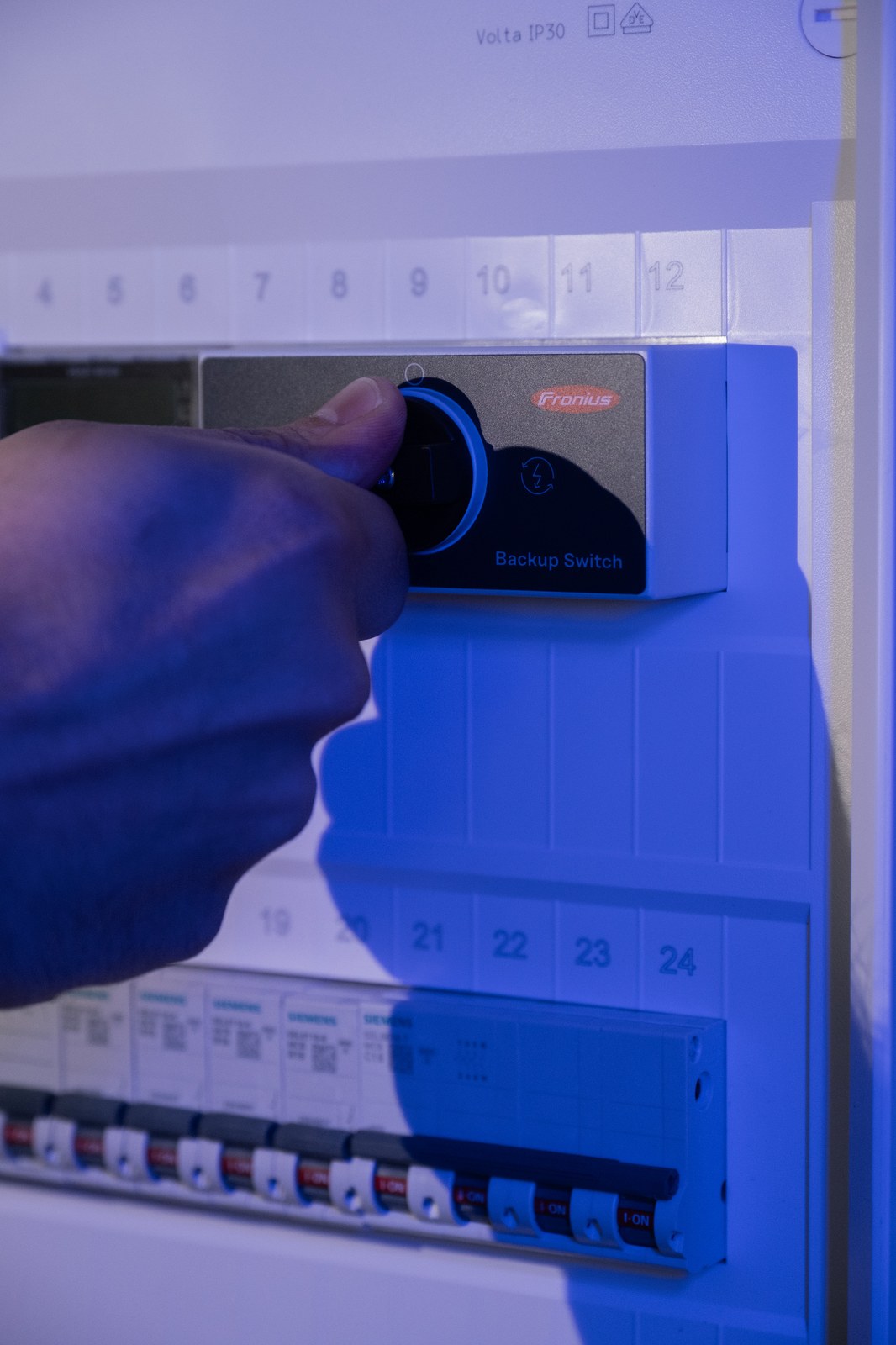 Fronius Backup Switch 63 A – Notstrom-Umschaltung für GEN24 und Verto Plus